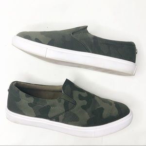 steve madden ecentric camo